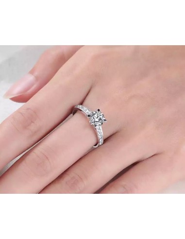 Round zirconia ring with diamond and adjustable opening - WomanRing™ la colonne vertébrale